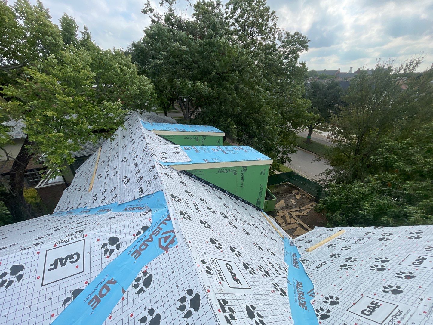 Valley protection before panels